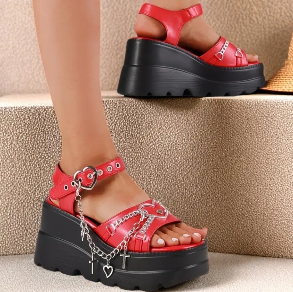 Red Platform Sandals with Heart Accents Sz 9 - Picture 3 of 4